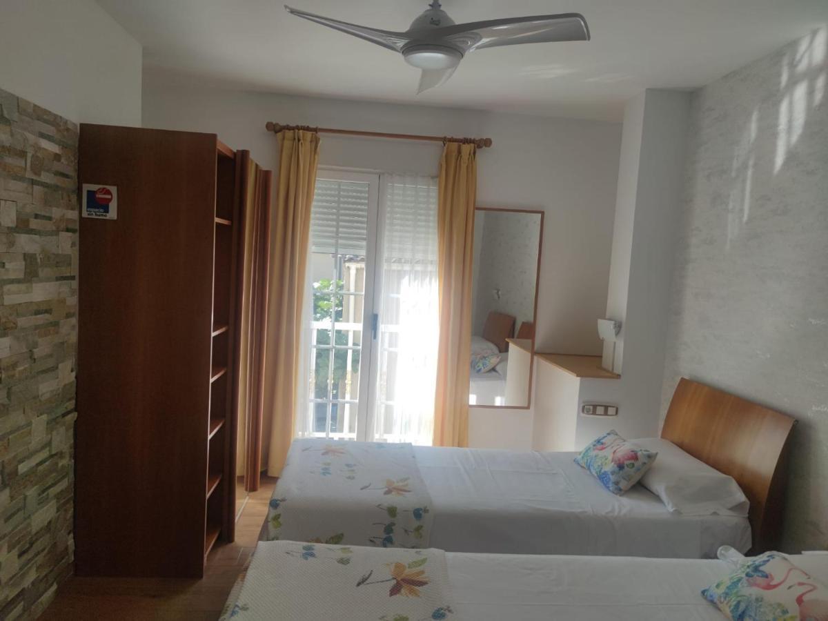 Hostal Burbia Villafranca Del Bierzo Εξωτερικό φωτογραφία